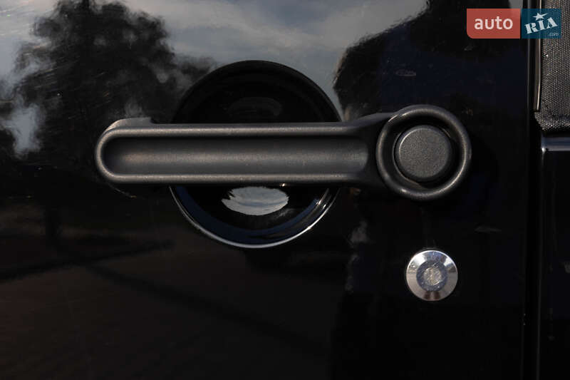 Позашляховик / Кросовер Jeep Wrangler 2017 в Львові