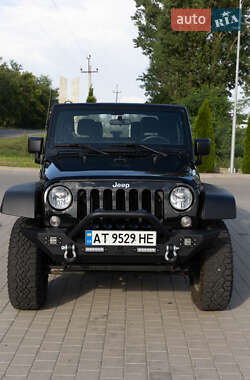 Позашляховик / Кросовер Jeep Wrangler 2017 в 