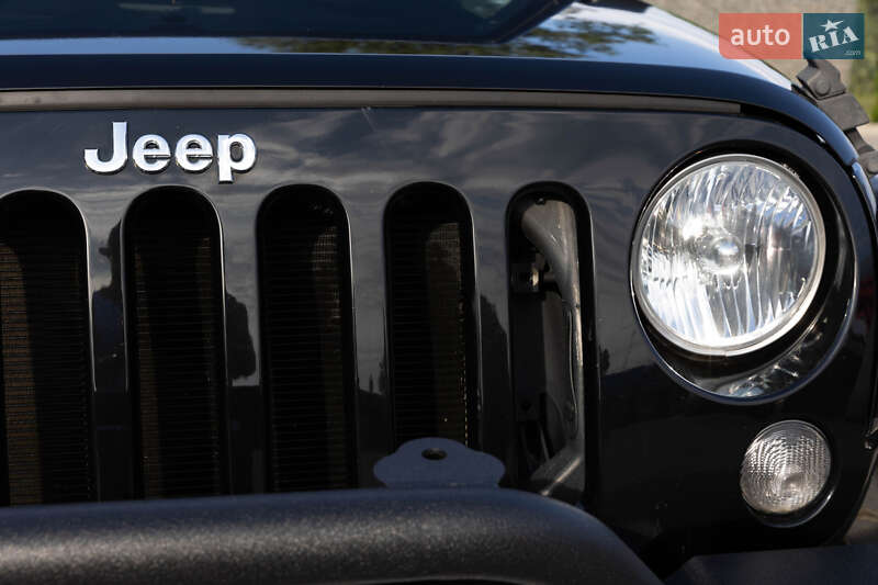 Позашляховик / Кросовер Jeep Wrangler 2017 в Львові