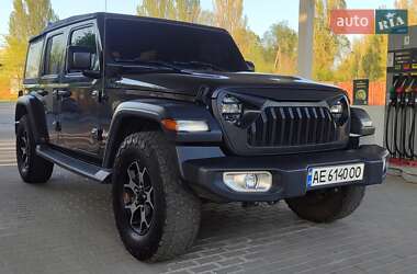 Внедорожник / Кроссовер Jeep Wrangler 2018 в 