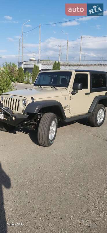 Внедорожник / Кроссовер Jeep Wrangler 2017 в 