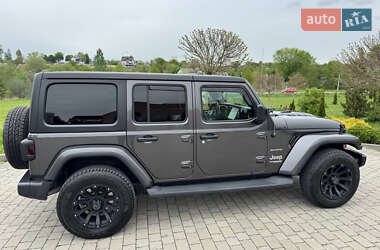 Позашляховик / Кросовер Jeep Wrangler 2018 в 