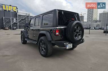 Внедорожник / Кроссовер Jeep Wrangler 2018 в 