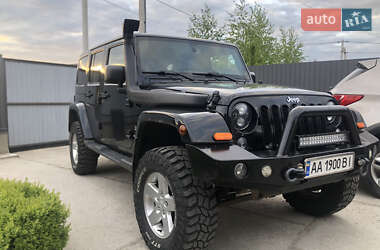 Позашляховик / Кросовер Jeep Wrangler 2015 в Києві
