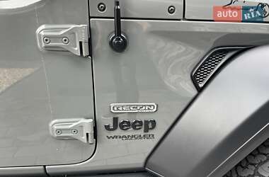 Внедорожник / Кроссовер Jeep Wrangler 2020 в 