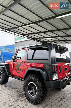Внедорожник / Кроссовер Jeep Wrangler 2014 в 