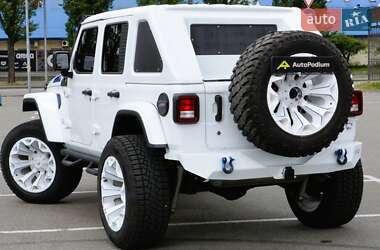 Внедорожник / Кроссовер Jeep Wrangler 2018 в 