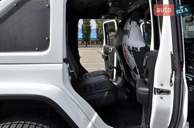 Внедорожник / Кроссовер Jeep Wrangler 2018 в 