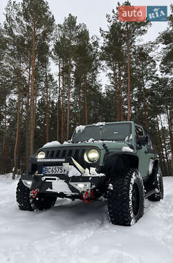 Внедорожник / Кроссовер Jeep Wrangler 2014 в Яворове