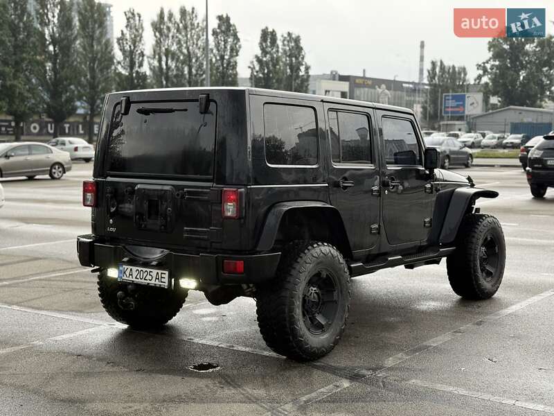Внедорожник / Кроссовер Jeep Wrangler 2007 в Киеве