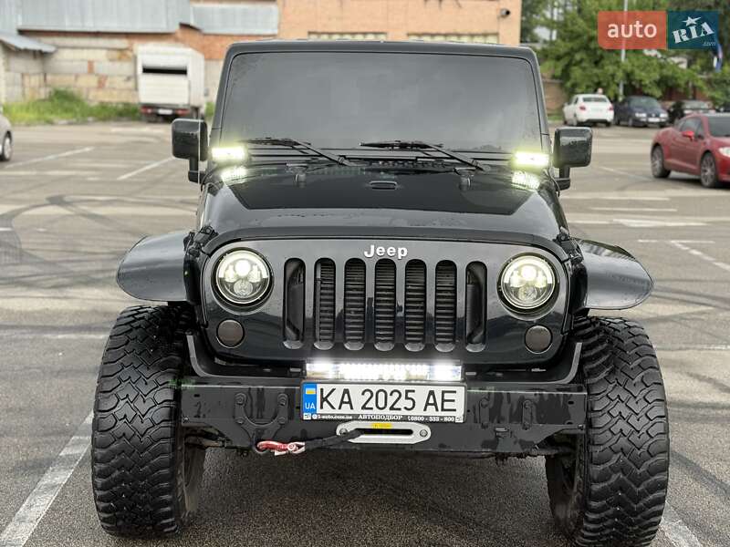 Внедорожник / Кроссовер Jeep Wrangler 2007 в Киеве