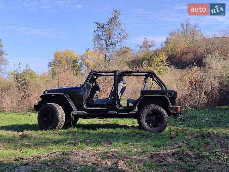 Внедорожник / Кроссовер Jeep Wrangler 2007 в Киеве