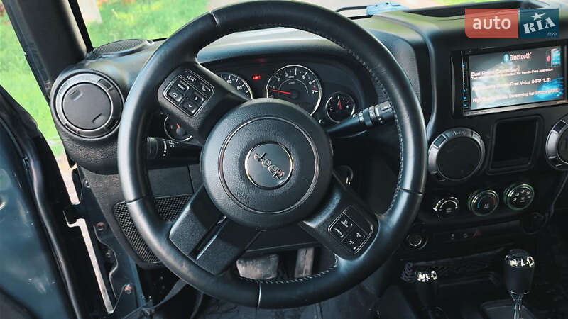 Внедорожник / Кроссовер Jeep Wrangler 2017 в Коломые