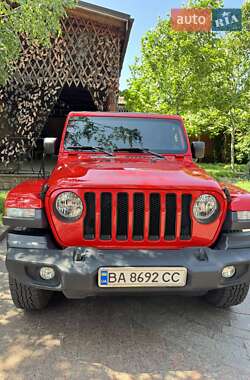 Позашляховик / Кросовер Jeep Wrangler 2018 в 