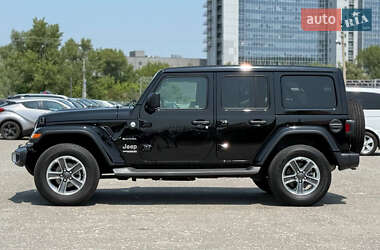 Внедорожник / Кроссовер Jeep Wrangler 2022 в 