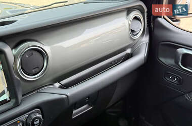 Внедорожник / Кроссовер Jeep Wrangler 2022 в 
