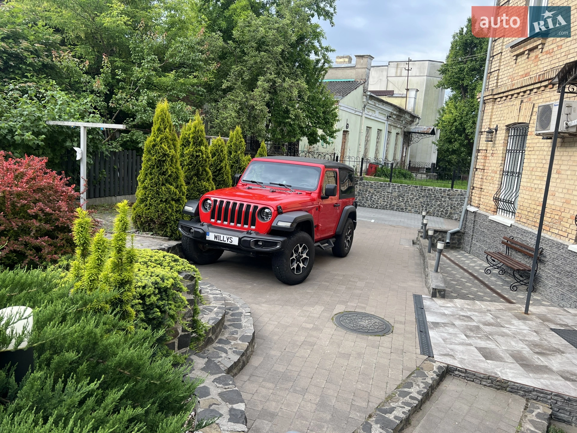2021 Jeep Wrangler - мініатюра 2