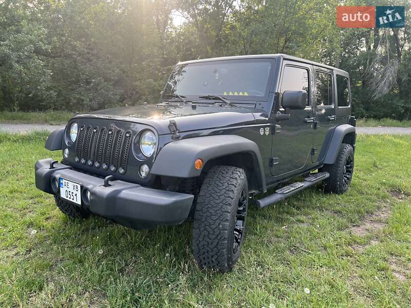Позашляховик / Кросовер Jeep Wrangler 2016 в Дніпрі