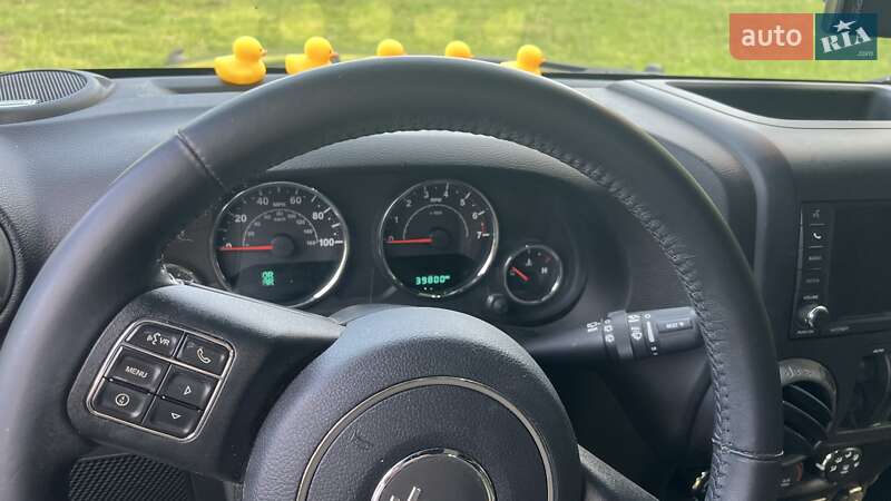 Позашляховик / Кросовер Jeep Wrangler 2016 в Дніпрі