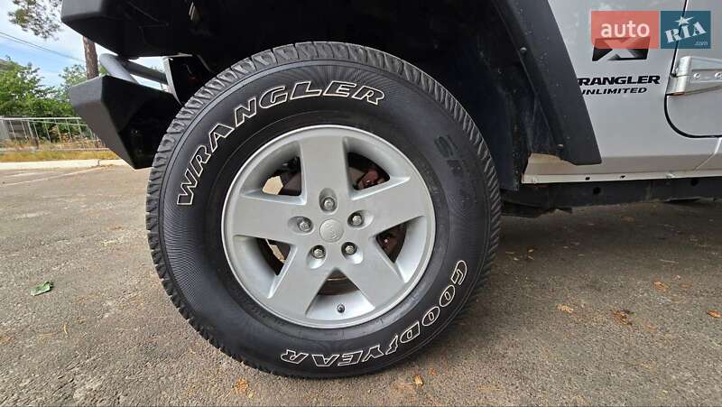 Внедорожник / Кроссовер Jeep Wrangler 2008 в Киеве