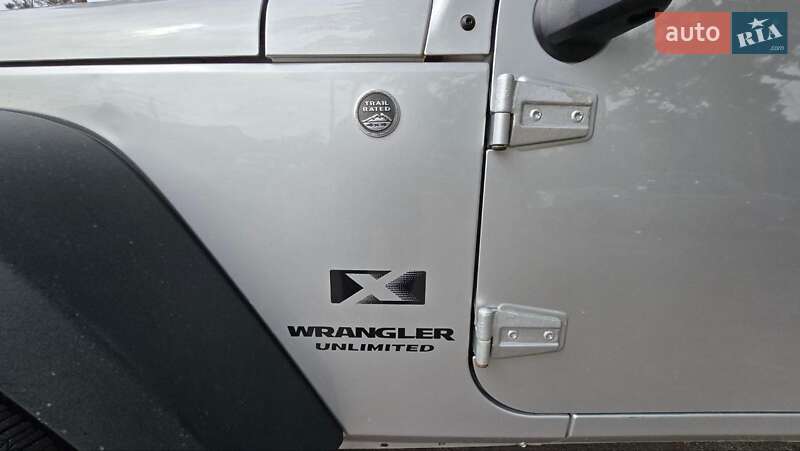 Внедорожник / Кроссовер Jeep Wrangler 2008 в Киеве
