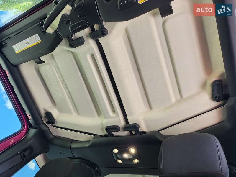 Внедорожник / Кроссовер Jeep Wrangler 2021 в Киеве