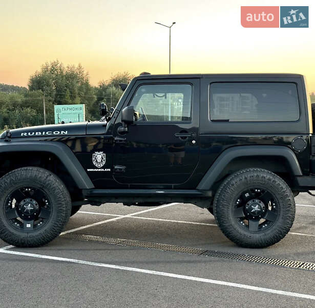Внедорожник / Кроссовер Jeep Wrangler 2011 в Киеве