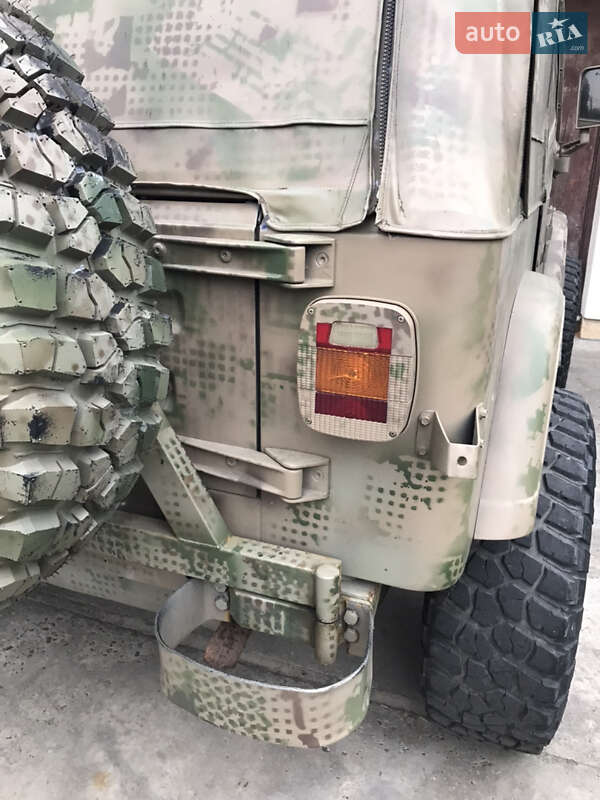 Внедорожник / Кроссовер Jeep Wrangler 1995 в Ровно