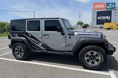 Внедорожник / Кроссовер Jeep Wrangler 2016 в Черновцах