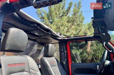 Внедорожник / Кроссовер Jeep Wrangler 2018 в 