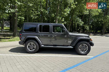 Внедорожник / Кроссовер Jeep Wrangler 2018 в 