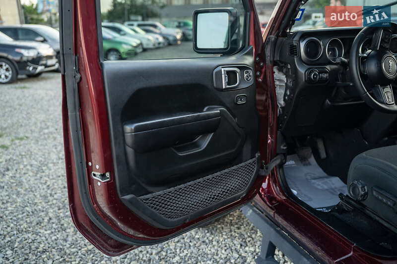 Внедорожник / Кроссовер Jeep Wrangler 2021 в Черновцах
