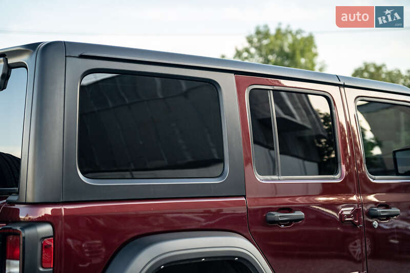 Внедорожник / Кроссовер Jeep Wrangler 2021 в Черновцах
