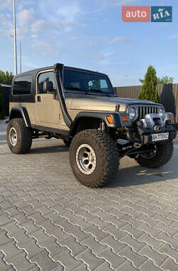 Внедорожник / Кроссовер Jeep Wrangler 2006 в Тернополе