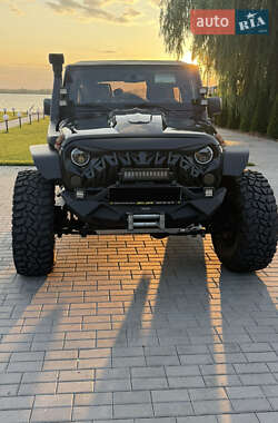 Внедорожник / Кроссовер Jeep Wrangler 2016 в Днепре