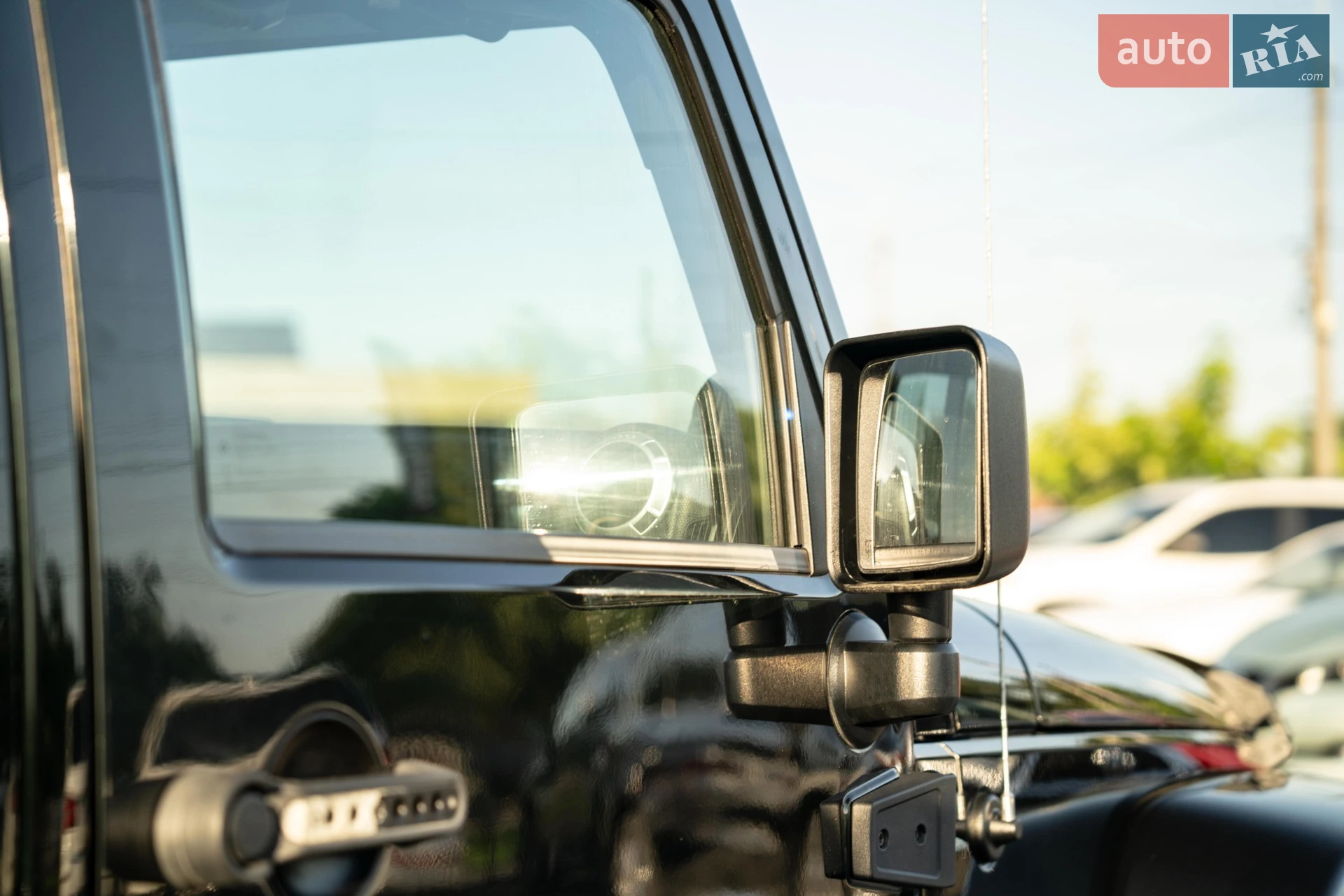 2012 Jeep Wrangler - мініатюра 25