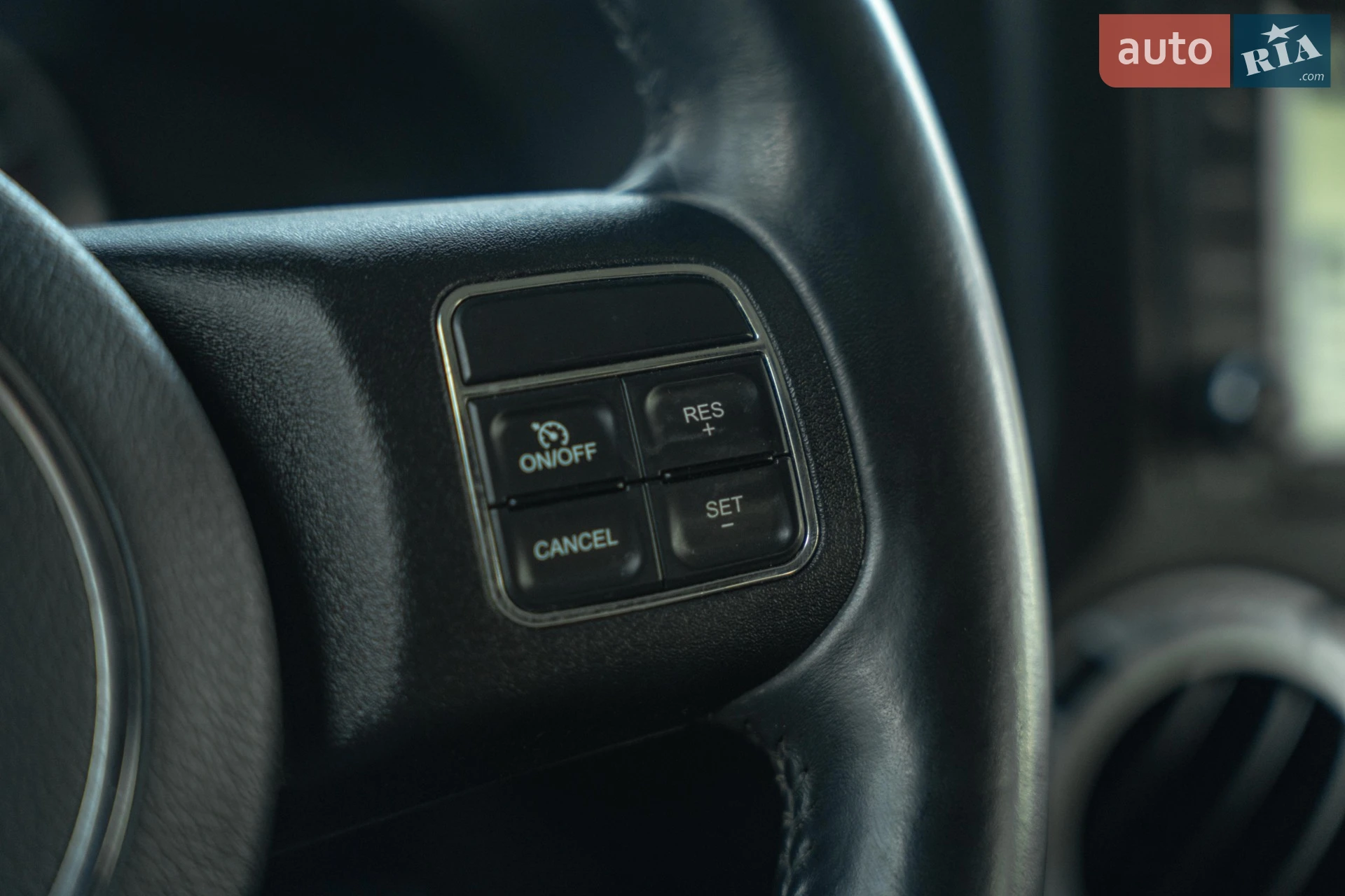 2012 Jeep Wrangler - мініатюра 34