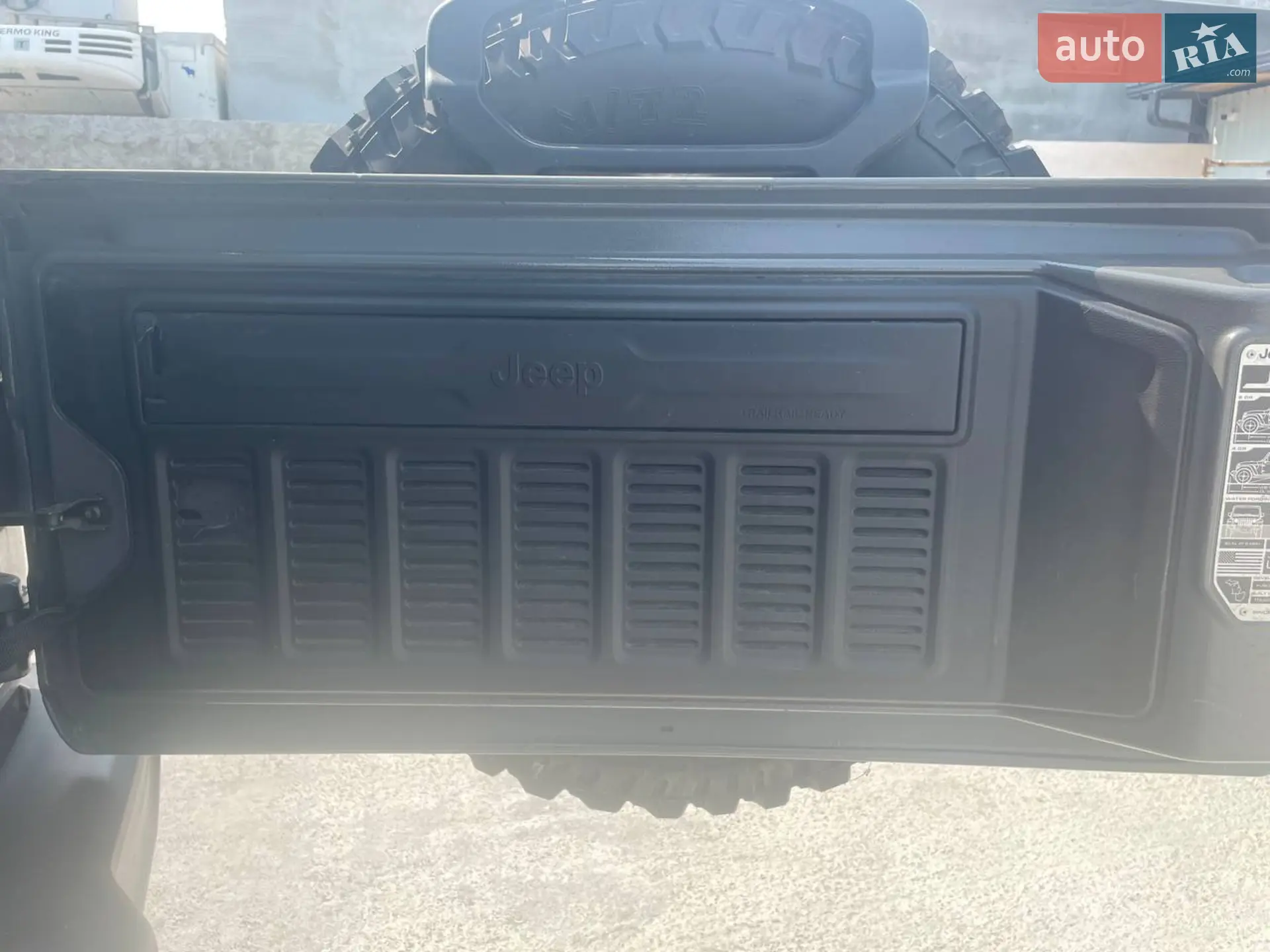 2020 Jeep Wrangler - мініатюра 18