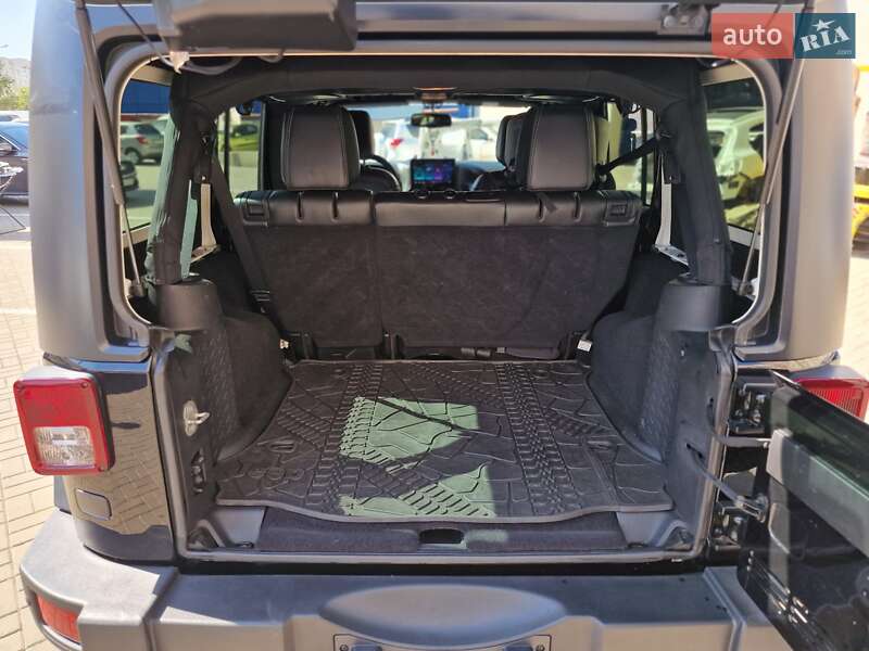 Внедорожник / Кроссовер Jeep Wrangler 2015 в Одессе фото 48 Внедорожник / Кроссовер Jeep Wrangler 2015 в Одессе