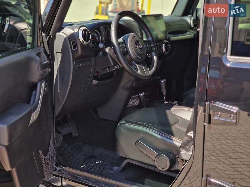 Внедорожник / Кроссовер Jeep Wrangler 2015 в Одессе фото 53 Внедорожник / Кроссовер Jeep Wrangler 2015 в Одессе
