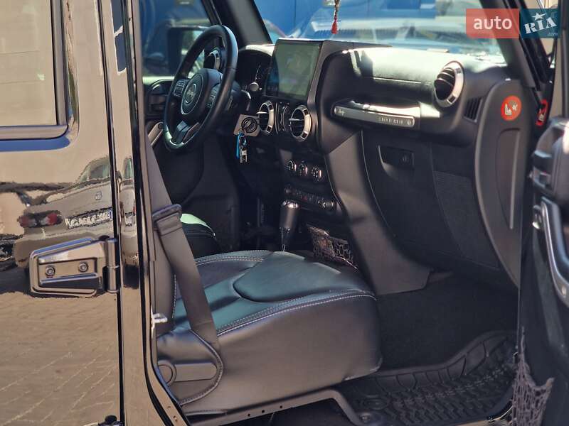 Внедорожник / Кроссовер Jeep Wrangler 2015 в Одессе фото 60 Внедорожник / Кроссовер Jeep Wrangler 2015 в Одессе