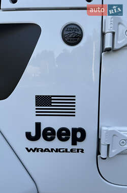Внедорожник / Кроссовер Jeep Wrangler 2022 в 