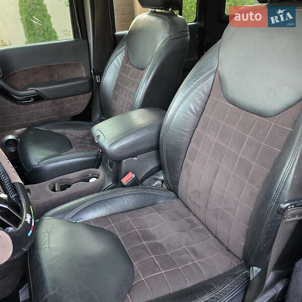 Внедорожник / Кроссовер Jeep Wrangler 2015 в Одессе