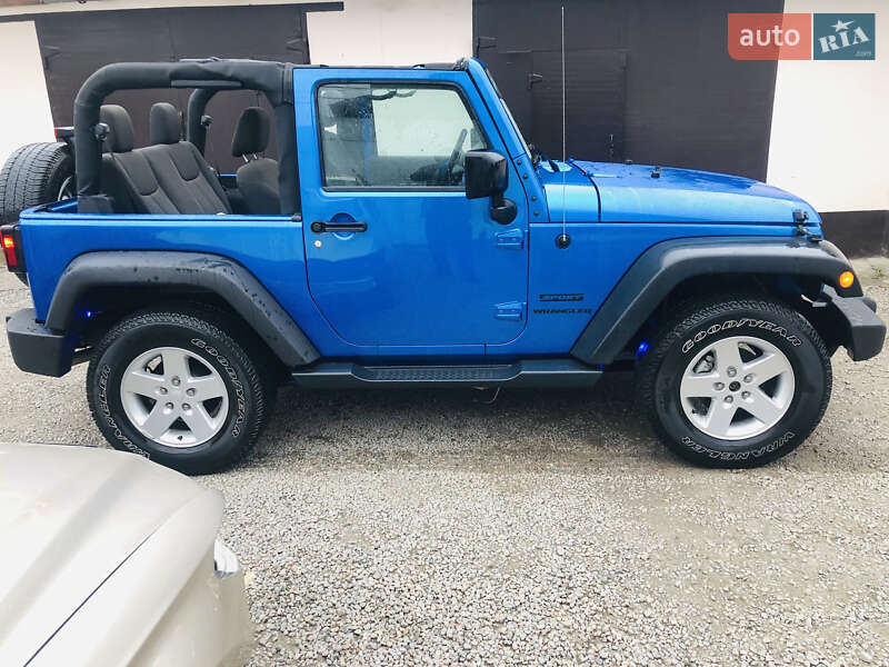 Внедорожник / Кроссовер Jeep Wrangler 2015 в Ивано-Франковске