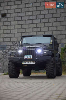 Внедорожник / Кроссовер Jeep Wrangler 2000 в Киеве