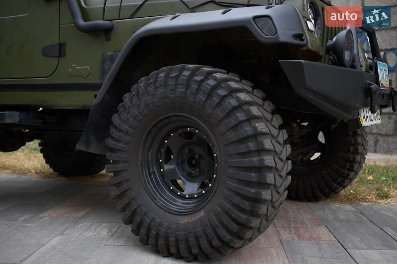 Позашляховик / Кросовер Jeep Wrangler 2000 в Києві