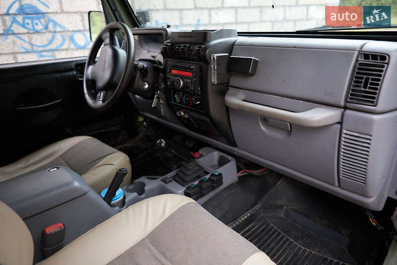 Позашляховик / Кросовер Jeep Wrangler 2000 в Києві