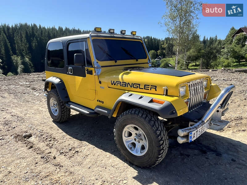 Внедорожник / Кроссовер Jeep Wrangler 1994 в  фото Внедорожник / Кроссовер Jeep Wrangler 1994 в