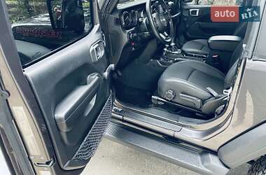 Внедорожник / Кроссовер Jeep Wrangler 2021 в 
