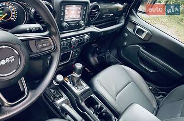 Внедорожник / Кроссовер Jeep Wrangler 2021 в 